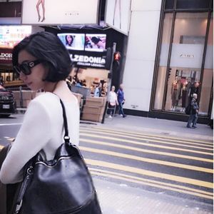 Meet your Posher, Hana